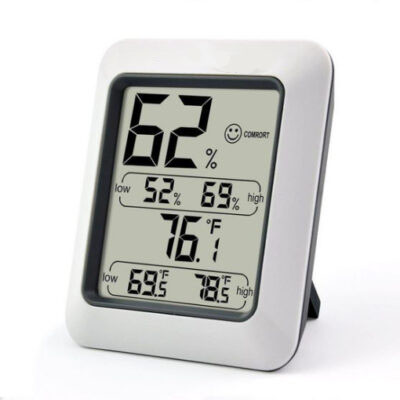 a hygrometer/ thermometer to follow the right environment for allying eyelash glue